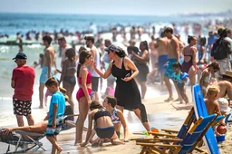 European sunscreens are safer than American (2024)